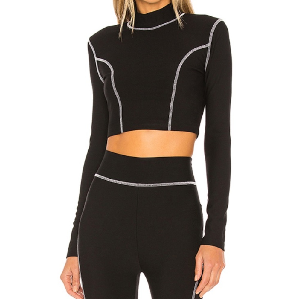 *NEW* Revolve H.ours Lisa Top